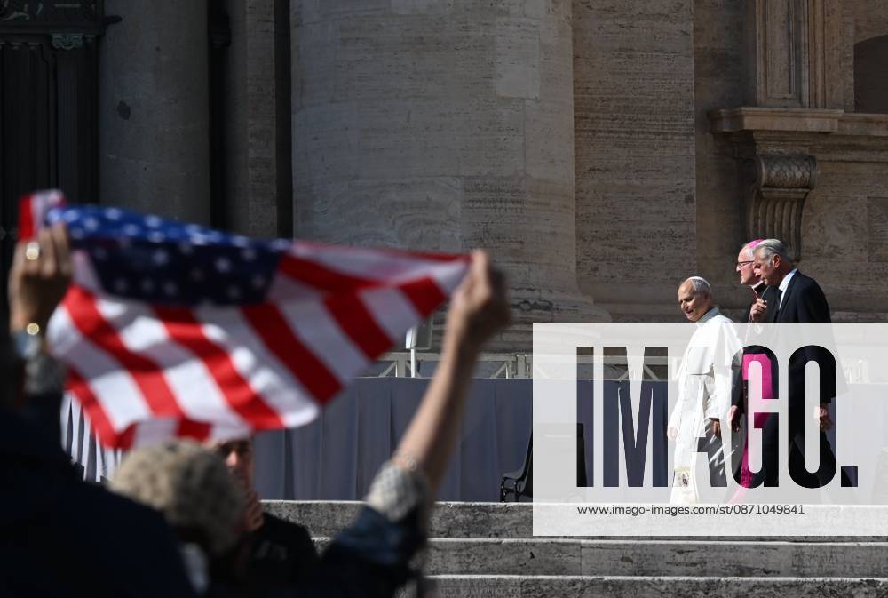 IPA90277405 - Italy, Rome, Vatican City, October 28, 2026: Pope Leo XIV during his weekly general audience in St. Peter s Square at the Vatican. Photo: Copyright Alessia Giuliani Catholipressphoto