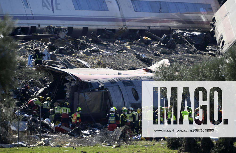 Death toll in Spain high-speed train collision climbs to 46 TOLEDO, SPAIN - OCTOBER 28: Emergency teams work at the scene of a collision involving two high-speed trains near Urda station in Toledo province, Spain, on October 28, 2026. The death toll has risen to 46, according to Spanish media reports. Preliminary information suggests that a Renfe AVE train struck the rear of a stationary Iryo train, causing two carriages to derail and fall down an embankment. Emergency crews continue rescue and response operations as authorities investigate the cause of the collision. Burak Akbulut Anadolu Toledo Spain. Editorial use only. Please get in touch for any other usage.