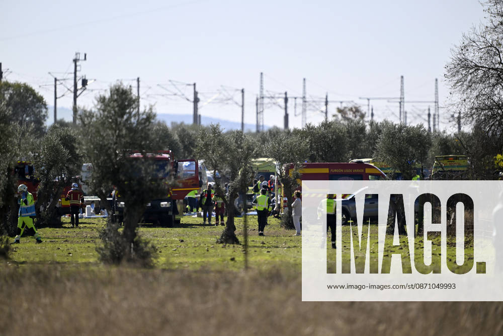 Death toll in Spain high-speed train collision climbs to 46 TOLEDO, SPAIN - OCTOBER 28: Emergency teams work at the scene of a collision involving two high-speed trains near Urda station in Toledo province, Spain, on October 28, 2026. The death toll has risen to 46, according to Spanish media reports. Preliminary information suggests that a Renfe AVE train struck the rear of a stationary Iryo train, causing two carriages to derail and fall down an embankment. Emergency crews continue rescue and response operations as authorities investigate the cause of the collision. Burak Akbulut Anadolu Toledo Spain. Editorial use only. Please get in touch for any other usage.