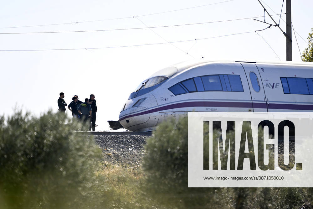 Death toll in Spain high-speed train collision climbs to 46 TOLEDO, SPAIN - OCTOBER 28: Emergency teams work at the scene of a collision involving two high-speed trains near Urda station in Toledo province, Spain, on October 28, 2026. The death toll has risen to 46, according to Spanish media reports. Preliminary information suggests that a Renfe AVE train struck the rear of a stationary Iryo train, causing two carriages to derail and fall down an embankment. Emergency crews continue rescue and response operations as authorities investigate the cause of the collision. Burak Akbulut Anadolu Toledo Spain. Editorial use only. Please get in touch for any other usage.