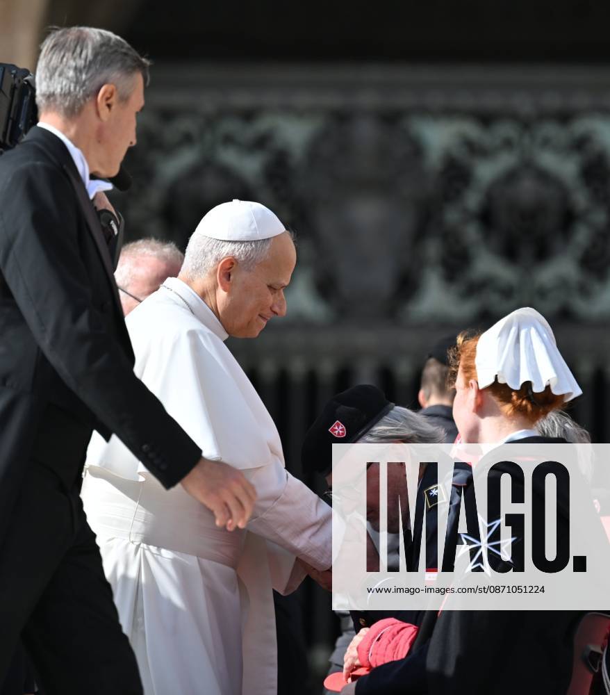 IPA90277408 - Italy, Rome, Vatican City, October 28, 2026: Pope Leo XIV during his weekly general audience in St. Peter s Square at the Vatican. Photo: Copyright Alessia Giuliani Catholipressphoto