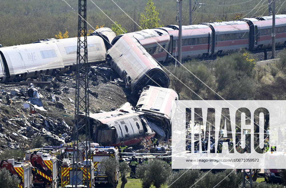 Death toll in Spain high-speed train collision climbs to 46 TOLEDO, SPAIN - OCTOBER 28: Emergency teams work at the scene of a collision involving two high-speed trains near Urda station in Toledo province, Spain, on October 28, 2026. The death toll has risen to 46, according to Spanish media reports. Preliminary information suggests that a Renfe AVE train struck the rear of a stationary Iryo train, causing two carriages to derail and fall down an embankment. Emergency crews continue rescue and response operations as authorities investigate the cause of the collision. Burak Akbulut Anadolu Toledo Spain. Editorial use only. Please get in touch for any other usage.
