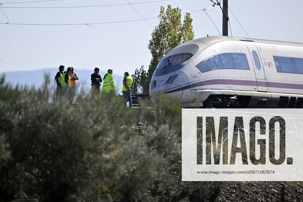 At least 64 dead, 80 injured in high-speed train crash in central Spain TOLEDO, SPAIN - OCTOBER 28: Emergency teams work at the scene of a collision involving two high-speed trains near Urda station in Toledo province, Spain, on October 28, 2026. The death toll has risen to 64, according to Spanish media reports. Preliminary information suggests that a Renfe AVE train struck the rear of a stationary Iryo train, causing two carriages to derail and fall down an embankment. Emergency crews continue rescue and response operations as authorities investigate the cause of the collision. Burak Akbulut Anadolu Toledo Spain. Editorial use only. Please get in touch for any other usage.