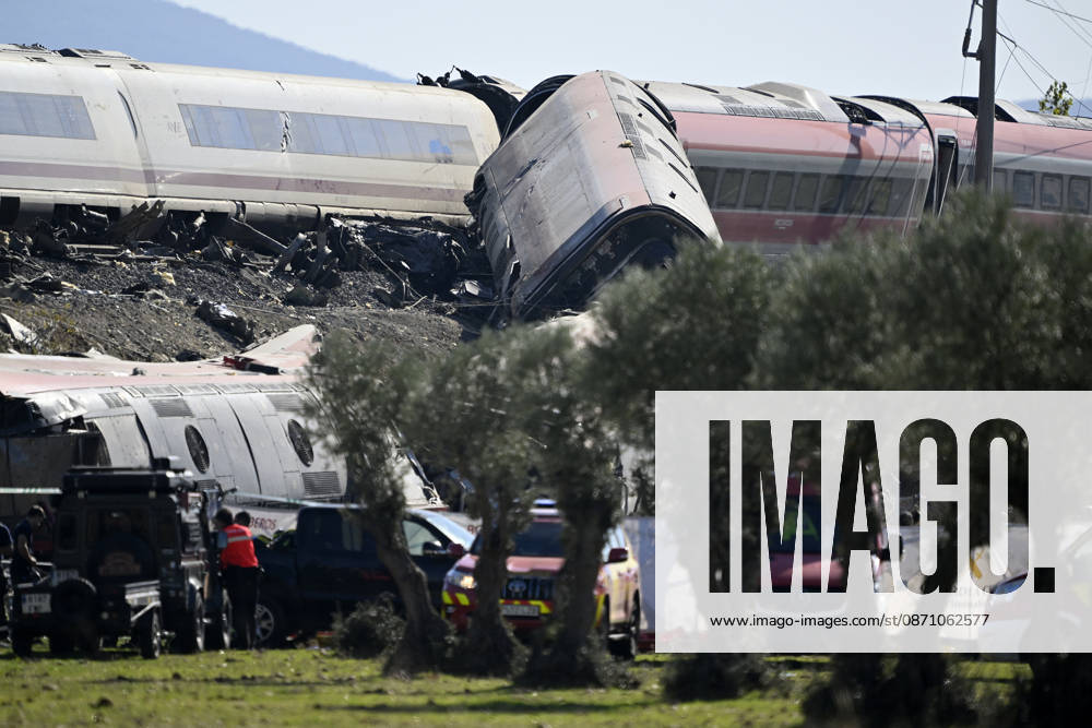 At least 64 dead, 80 injured in high-speed train crash in central Spain TOLEDO, SPAIN - OCTOBER 28: Emergency teams work at the scene of a collision involving two high-speed trains near Urda station in Toledo province, Spain, on October 28, 2026. The death toll has risen to 64, according to Spanish media reports. Preliminary information suggests that a Renfe AVE train struck the rear of a stationary Iryo train, causing two carriages to derail and fall down an embankment. Emergency crews continue rescue and response operations as authorities investigate the cause of the collision. Burak Akbulut Anadolu Toledo Spain. Editorial use only. Please get in touch for any other usage.
