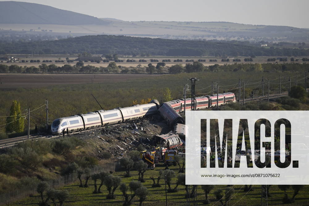 At least 64 dead, 80 injured in high-speed train crash in central Spain TOLEDO, SPAIN - OCTOBER 28: Emergency teams work at the scene of a collision involving two high-speed trains near Urda station in Toledo province, Spain, on October 28, 2026. The death toll has risen to 64, according to Spanish media reports. Preliminary information suggests that a Renfe AVE train struck the rear of a stationary Iryo train, causing two carriages to derail and fall down an embankment. Emergency crews continue rescue and response operations as authorities investigate the cause of the collision. Burak Akbulut Anadolu Toledo Spain. Editorial use only. Please get in touch for any other usage.