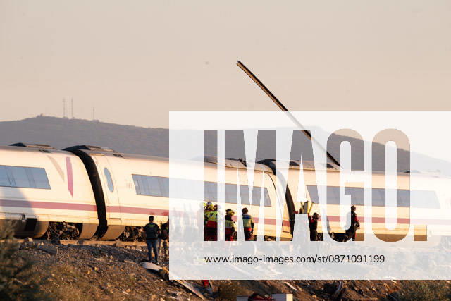 October 28, 2026, Urda, Toledo, Spain: At least 68 people have died and dozens more were injured after two high-speed passenger trains collided near Urda station in the province of Toledo on Wednesday morning, regional authorities confirmed. The catastrophe occurred at approximately 08:53 AM when a state-owned Renfe AVE train struck the rear of a stationary train operated by private carrier Iryo. More than 500 passengers were on board both convoys, which were traveling along the Madrid-Andalusia high-speed corridor. Spanish Transport Minister o¼ scar Puente stated that the collision followed a safety system failure, after which an inexplicable order was issued from the control center allowing the - ZUMAd308 20261028_zsp_d308_048