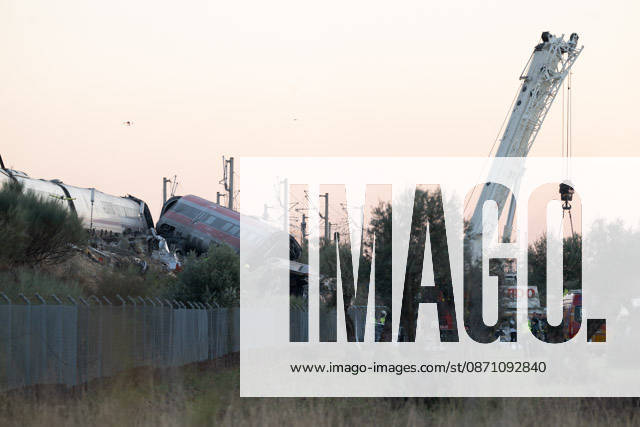 October 28, 2026, Urda, Toledo, Spain: At least 68 people have died and dozens more were injured after two high-speed passenger trains collided near Urda station in the province of Toledo on Wednesday morning, regional authorities confirmed. The catastrophe occurred at approximately 08:53 AM when a state-owned Renfe AVE train struck the rear of a stationary train operated by private carrier Iryo. More than 500 passengers were on board both convoys, which were traveling along the Madrid-Andalusia high-speed corridor. Spanish Transport Minister ü scar Puente stated that the collision followed a safety system failure, after which an inexplicable order was issued from the control center allowing the A - ZUMAd308 20261028_zsp_d308_063