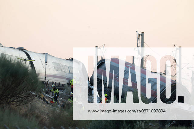 October 28, 2026, Urda, Toledo, Spain: At least 68 people have died and dozens more were injured after two high-speed passenger trains collided near Urda station in the province of Toledo on Wednesday morning, regional authorities confirmed. The catastrophe occurred at approximately 08:53 AM when a state-owned Renfe AVE train struck the rear of a stationary train operated by private carrier Iryo. More than 500 passengers were on board both convoys, which were traveling along the Madrid-Andalusia high-speed corridor. Spanish Transport Minister ü scar Puente stated that the collision followed a safety system failure, after which an inexplicable order was issued from the control center allowing the A - ZUMAd308 20261028_zsp_d308_067