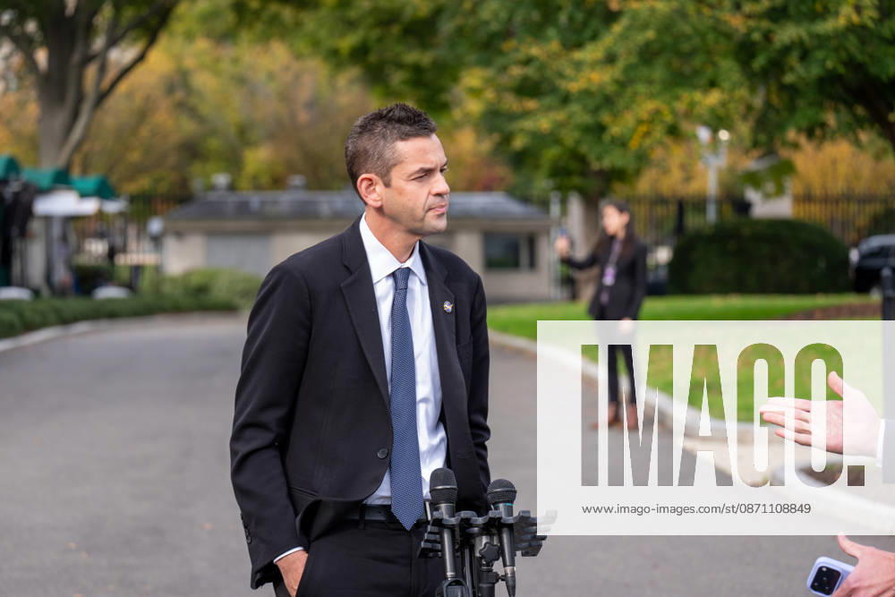 NASA Administrator Jared Isaacman speaks to the press at the White House following a meeting with President Trump and the Artemis 3 crew on October 28, 2026. Washington United States - ZUMAl312 20261028_znp_l312_002