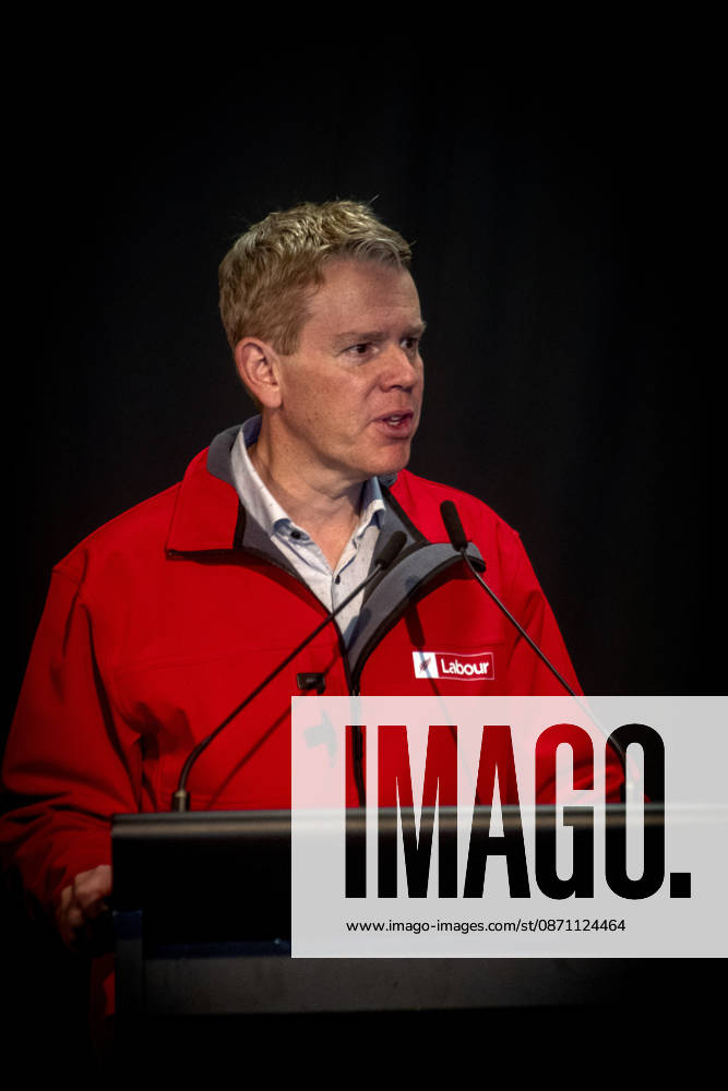 NZ ELECTION, Chris Hipkins, Leader of the Labour Party, speaks in Auckland, New Zealand, Thursday, October 29, 2026. New Zealanders have begun voting for their next government ahead of polling day on November 7. ( AUCKLAND New Zealand