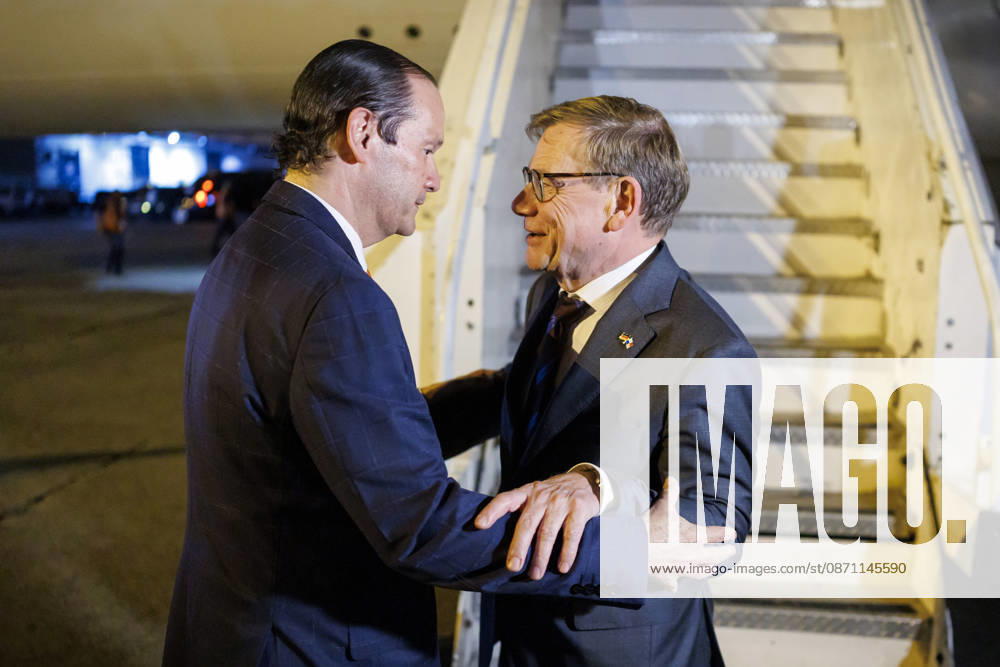 Johann Wadephul (CDU), Federal Minister of Foreign Affairs, visits Panama. Pictured here as he is greeted by the Minister of Foreign Affairs of the Republic of Panama, Javier Martinez Acha Vasques, at Tocumen Airport in Panama City, October 28, 2026. Photographed on behalf of the Federal Foreign Office, Panama City, Panama.