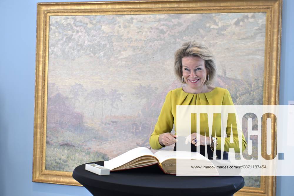The Queen Visits La Boverie LIEGE, BELGIUM - OCTOBER 29 : Queen Mathilde visits the exhibition Impressionism: A Belgian Story at La Boverie in Liège. Through some 150 works, this exhibition highlights Belgian Impressionism, its ties to the great French masters, and the way Belgian artists revolutionized the depiction of reality through their use of light and color. Among other works, the Queen views pieces by Franz Courtens, Anna Boch, and Théo Van Rysselberghethree key figures of Belgian Impressionism. .on October 29, 2026 in Liege, Belgium, 29 10 2026 Liege Belgium