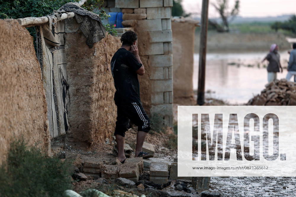 Heavy downpours trigger floods in Syria RAQQA, SYRIA - OCTOBER 29: Roads and residential areas are submerged following heavy downpours that triggered flash floods and waterlogging in Raqqa, Syria on October 29, 2026. The floodwaters caused severe infrastructure damage, leaving several roads and bridges impassable and disrupting transportation in the region. Abdulrahman el Ali Anadolu Raqqa Syria. Editorial use only. Please get in touch for any other usage.