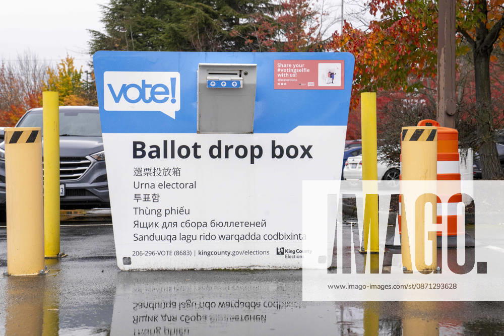 A ballot drop box stands in the parking lot of the King County Elections office in Renton, Washington, USA, on Thu., Oct. 29, 2026. Approximately 98% of votes cast in Washington state are mail-in ballots. Renton USA - ZUMAb344 20261029_znp_b344_043