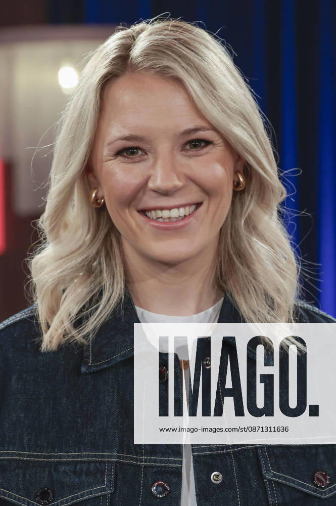 Miriam Neureuther during the taping of the WDR talk show Kölner Treff at WDR Studio BS 3 in Cologne, October 29, 2026 Foto:xR.xSchmiegeltx xFuturexImagex koelner_treff2910_6030