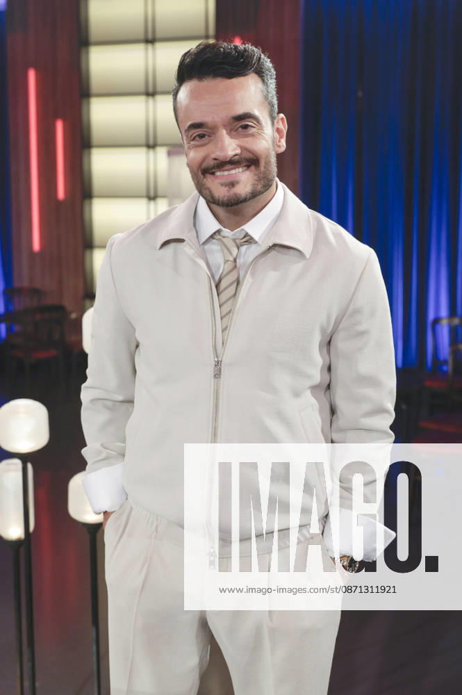 Giovanni Zarrella during the taping of the WDR talk show Kölner Treff at WDR Studio BS 3 in Cologne, October 29, 2026 Foto:xR.xSchmiegeltx xFuturexImagex koelner_treff2910_6042