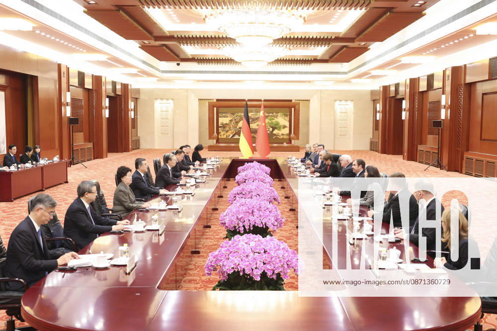 (261030) -- BEIJING, Oct. 30, 2026 -- Zhao Leji, chairman of the National People s Congress (NPC) Standing Committee, meets with German President Frank-Walter Steinmeier in Beijing, capital of China, Oct. 30, 2026. ) CHINA-BEIJING-ZHAO LEJI-GERMAN PRESIDENT-MEETING (CN) PangxXinglei