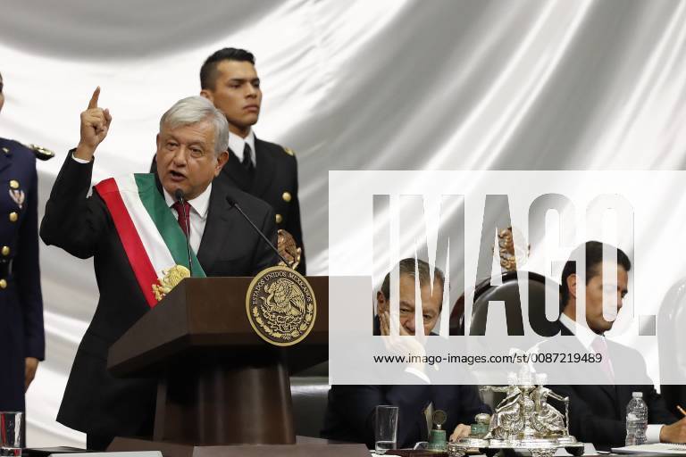 Mexiko Stadt, Amtseinführung Andres Manuel Lopez Obrador The new President of Mexico, Andres Manuel Lopez Obrador (C), delivers a speech during his investiture ceremony at the Mexican Congress, in Mexico City, Mexico, 01 December 2018. Investiture of Mexican President-elect Andres Manuel Lopez Obrador in Mexico City !ACHTUNG: NUR REDAKTIONELLE NUTZUNG!