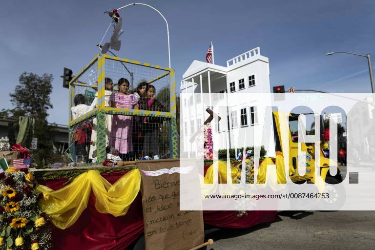 Los Angeles, California, United States - A float containing children in a cage and a replica of the White House, in opposition to the Trump administration s detention of illegal immigrants, takes part in the procession honoring Our Lady of Guadalupe in Los Angeles, California on December 9, 2018. Los Angeles United States - ZUMAn230 20181209_zaa_n230_550