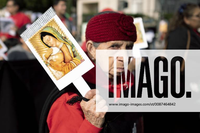 Los Angeles, California, United States - People take part in the 87th Annual Procession and Mass in honor of Our Lady of Guadalupe in Los Angeles, California on December 9, 2018. The Catholic procession is the oldest religious procession in Los Angeles and celebrates the apparition of the Virgin Mary in Mexico in 1531. Los Angeles United States - ZUMAn230 20181209_zaa_n230_557