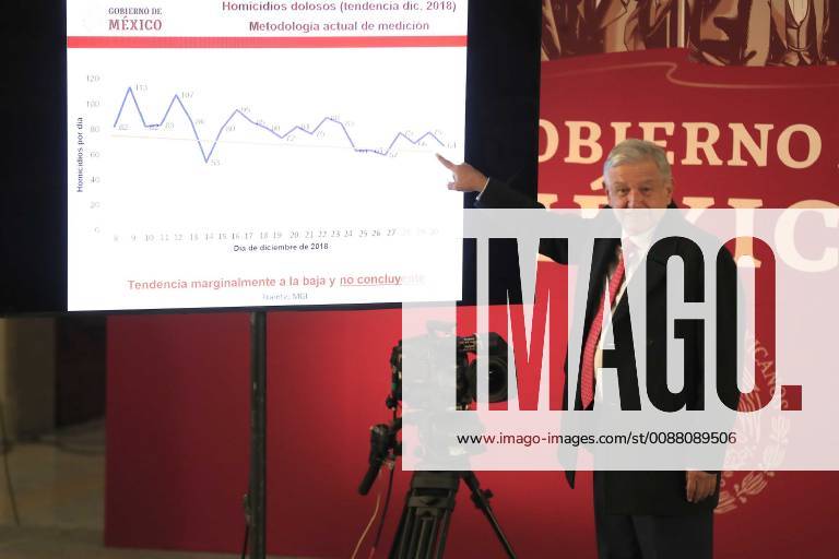 Mexiko, Andres Manuel Lopez Obrador Pressekonferenz January 3, 2019 - EUM20190103NAC04.JPG.CIUDAD DE MEXICO, Presidency Presidencia-AMLO.- 3 de enero del 2019. El presidente Andres Manuel Lopez Obrador durante conferencia matutina e Palacio Nacional, menciona que de acuerdo con cifras oficiales, en los primeros dias del gobierno, hubo una tendencia a la baja en los homicidios dolosos registrados en el pais. Foto: Agencia EL UNIVERSAL MAR. - ZUMAu78_ 20190103_zaf_u78_002