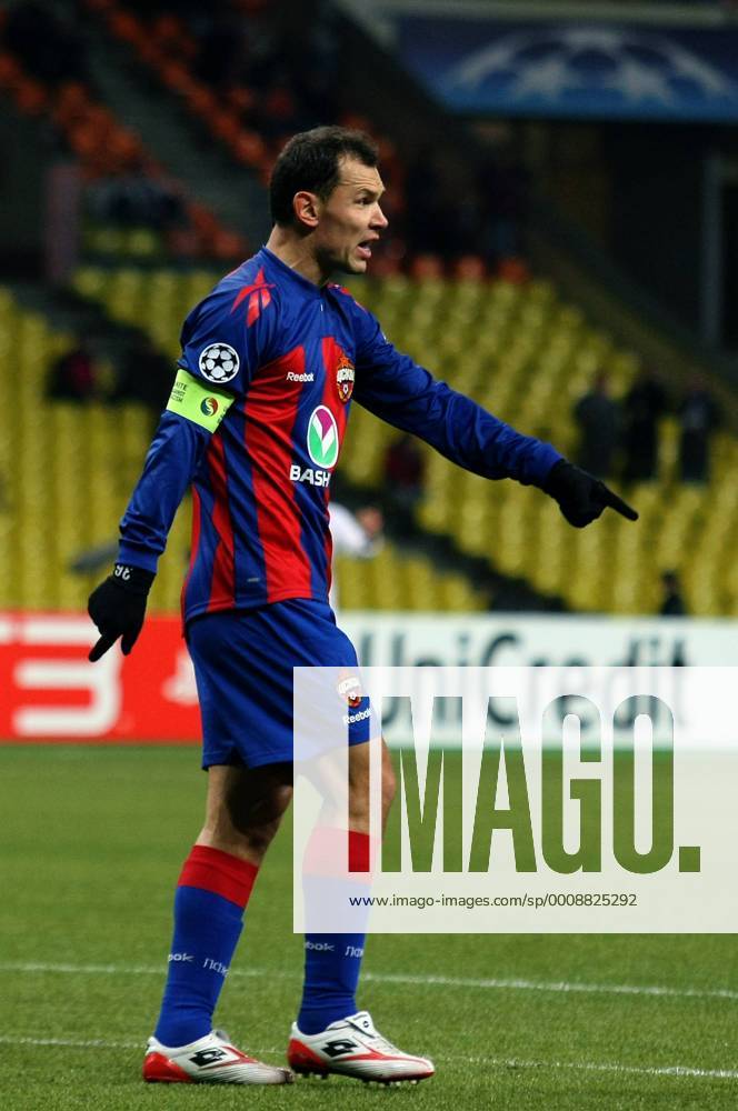 Moscow. 18 oct. 2011. CHAMPIONS LEAGUE 2011-2012, CSKA Moscow - Trabzonspor: 4. IGNASHEVICH Sergey (CSKA).
