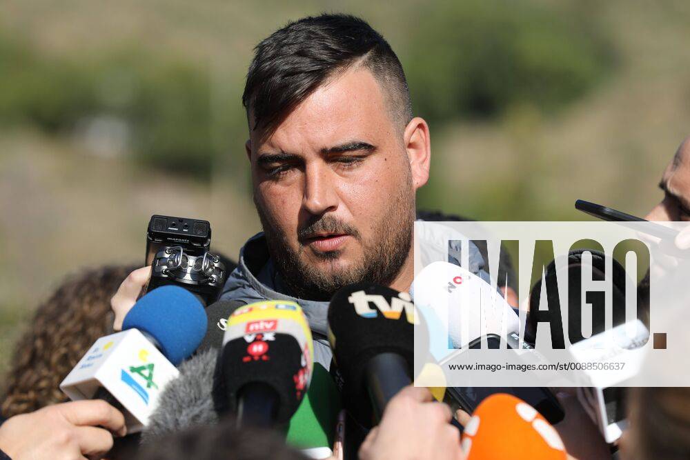 TOTALAN MALAGA ANDALUCIA Juan Jose Cortes father of the girl Mari Luz has moved to Totalan to accompany Julens family The father of Julen the boy disappeared in Malaga with Juan Jose Cortes continue with the search of the 2 year old boy who fell into a well in a mountainous area near the town of Totalan in Malaga Spain on Tuesday January 16 2019 Cordon Press FOTOSxLORENZOxCARNERO CORDONPRESS