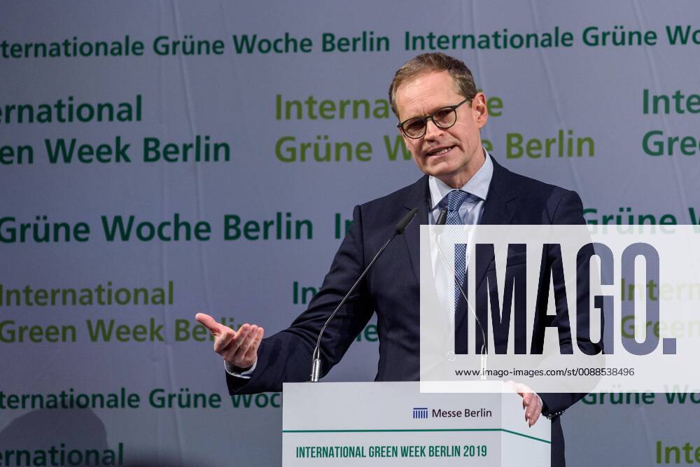 Berlins Governing Mayor Michael Müller SPD on the occasion of the opening of the 84th International Green Week in Berlin snapshot photography F Boillot