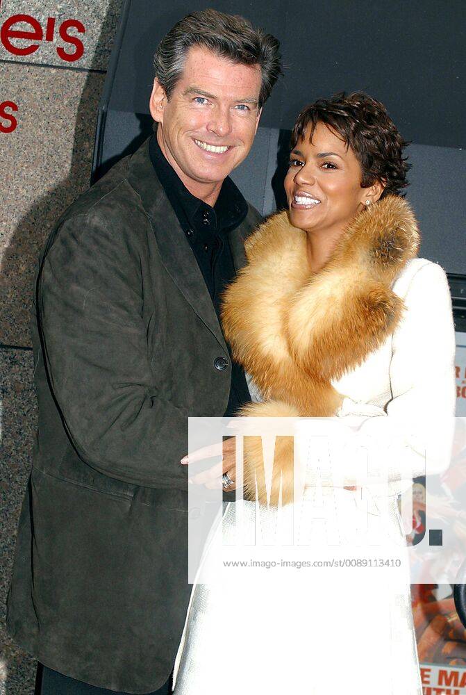 Halle Berry and Pierce Brosnan 11 5 2002 Photo By John Barrett PHOTOlink MediaPunch