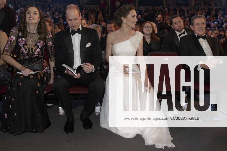 BAFTA 2019 Awards. Kate et William dans la salle. PAP02192116 PAP02192116 10 February 2019. Britain s Prince William and Kate, Duchess of Cambridge arrive for the BAFTA 2019 Awards at The Royal Albert Hall in London, Sunday Feb. 10, 2019. Credit: Ken Goff Rota GoffPhotos.com Ref: KGC-375 No UK Sales Until 28 Days After Create Date 235167 2019-02-10 London Etats-Unis Prince Harry de Galles (Angleterre); Duchesse Catherine Kate de Cambridge Middleton (Angleterre)