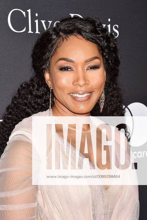Angela Bassett arriving to the Clive Davis GRAMMY Gala on 9 02 2019 in Los Angeles The Recording Academy Clive Davis 2019 GRAMMY Gala in Beverly Hills Los Angeles