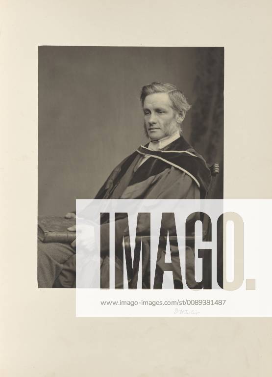 Duncan Harkness Weir, D.D., Professor of Oriental Languages; Thomas Annan (Scottish,1829 - 1887); Glasgow, Scotland; 1871; Carbon print; 21.5 Ã— 16.5 cm (8 7,16 Ã— 6 1,2 in.)