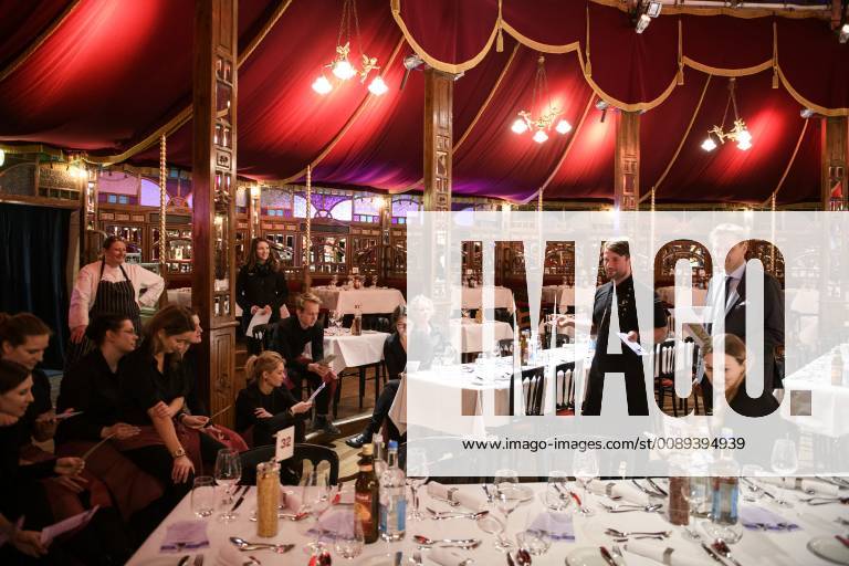 Star chef Sebastian Frank in the mirror tent Gropius Mirror Restaurant of the Culinary Cinema of the Berlinale
