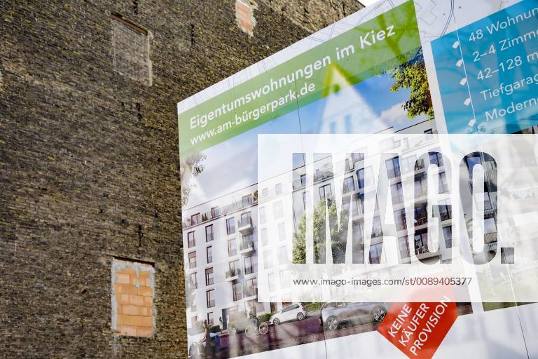 Symbol photo on the subject of residential construction New owner-occupied apartments are being built in a gap between two apartment buildings Berlin 14 02 2019 Berlin Germany