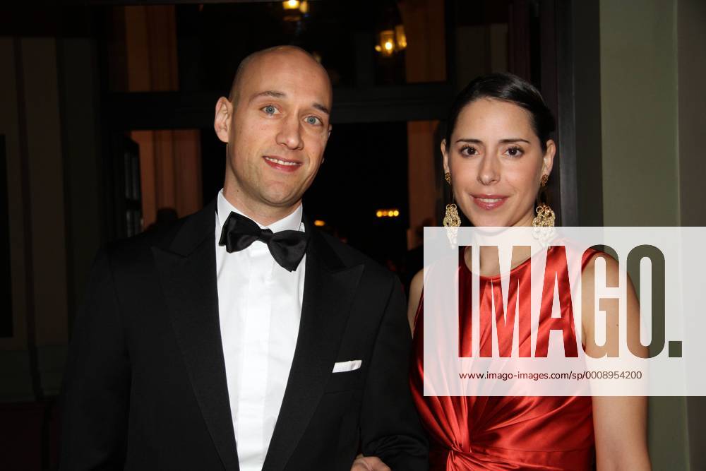 30. Sportpresseball, Alte Oper Frankfurt. Pascal Roller und seine Freundin Maria o0 Basketball