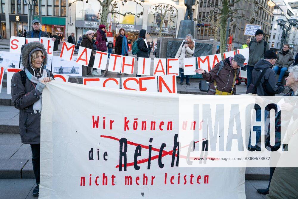 Matthiae Mahl 2019 Counterdemonstration at the Hamburg Town Hall Market Demo Matthiae Mahl 2019 Counterdemonstration at the Hamburg Town Hall Market Demo Hamburg Hamburg Germany Town Hall Market