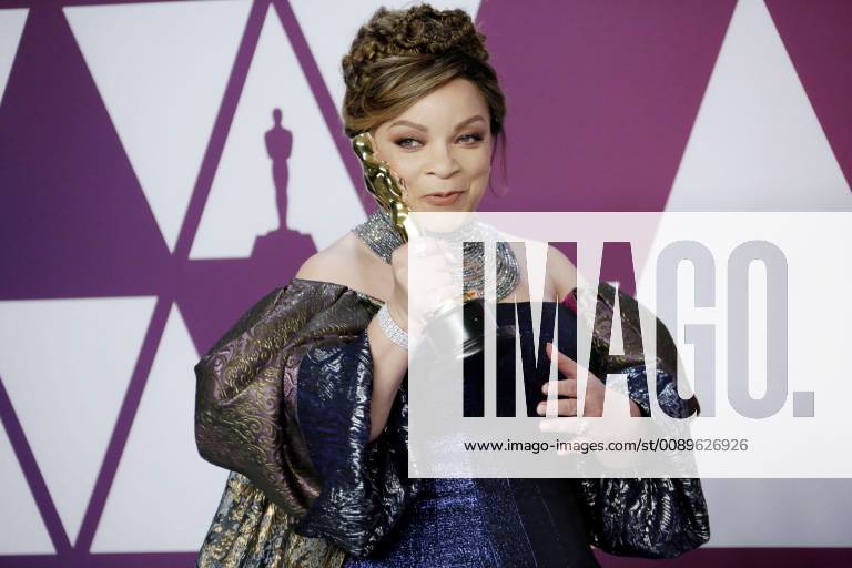 Ruth Carter poses with the best costume design statuette for Black Panther during the 91th Academy Awards, in Hollywood, California, United States, 24 February 2019. 91st Academy Awards in Hollywood !ACHTUNG: NUR REDAKTIONELLE NUTZUNG!