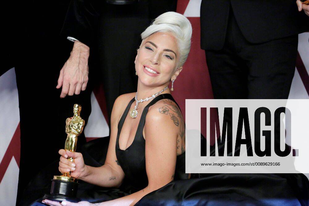 Singer and actress Lady Gaga poses with the statuette to the best original song for Shallow from the movie A Star is Born during the 91th Academy Awards, in Hollywood, California, United States, 24 February 2019. 91st Academy Awards in Hollywood !ACHTUNG: NUR REDAKTIONELLE NUTZUNG!