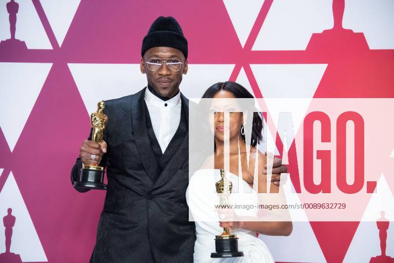 Hollywood, California, U.S. - Oscar Winners Mahershala Ali and Regina King pose backstage during the live ABC Telecast of The 91st Oscars at the Dolby Theatre in Hollywood. Hollywood U.S. - ZUMAz03_ 20190224_sha_z03_907