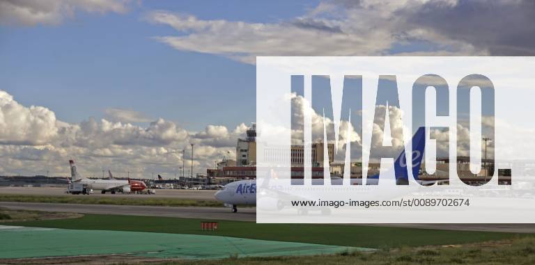 SWISS flight with its new Bombardier C300 series passenger aircraft View from the window at Madrid Airport in Spain Air Europe on the runway 01 05 2018 Flight with a Bombardier C300 from SWISS 01 05 2018 Flight with a Bombardier C300 from SWISS