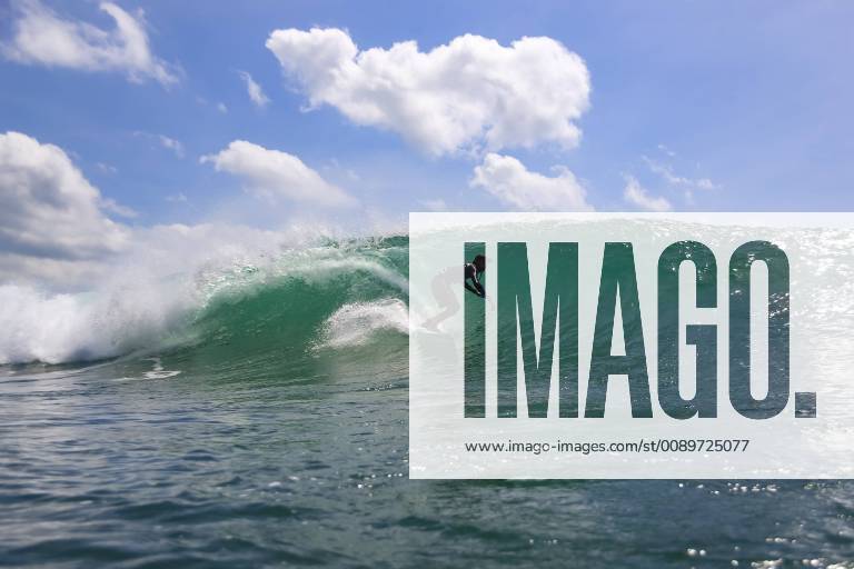 Indonesia, Bali, Kuta, surfer model released Symbolfoto KNTF02596