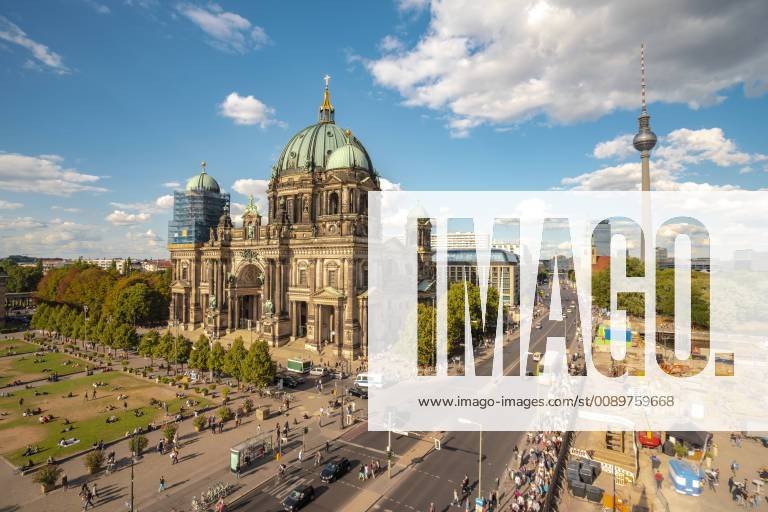 Germany, Berlin, Museumsinsel with Berlin Cathedral and Berlin TV Tower in the background TAMF01111