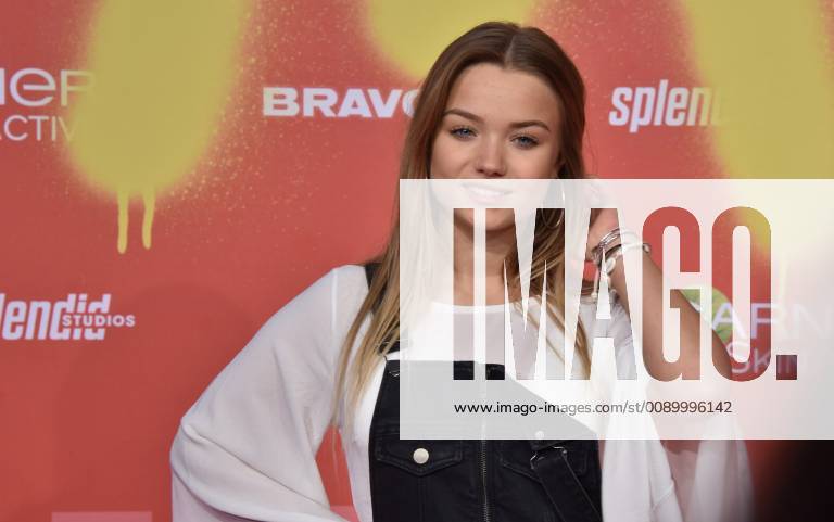 Actress Julia Beautx comes to the premiere of the comedy Misfit in the Cinedom on 09 03 2019 in Cologne The film comes to the cinemas on 14 03 2019