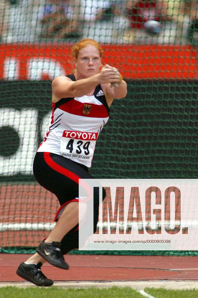 Betty Heidler (Deutschland) Leichtathletik WM Damen Weltmeisterschaft 2003, Nationaltrikot, Einzelbild Paris Dynamik,
