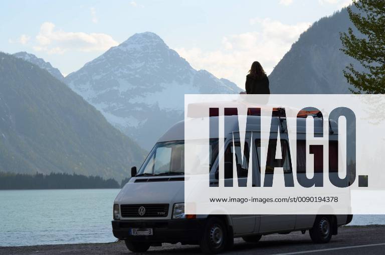 With the Hippiebus on a long journey Tirol Travelling with a hippiebus around the world Tirol 1096000140
