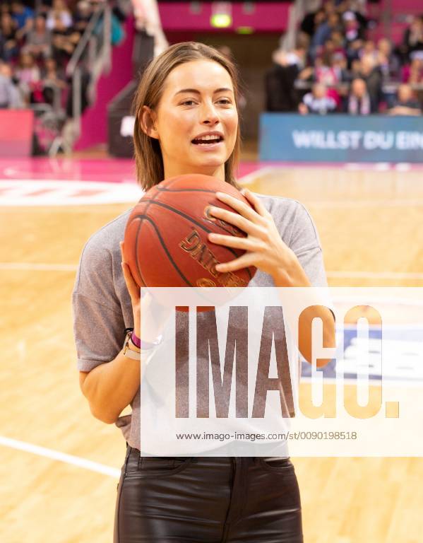 Bonn Germany 17 03 2019 Basketball Bundesliga BBL Telekom Baskets Bonn vs BG Goettingen Jenny Lange Basketball BBL Telekom Baskets Bonn vs BG Goettingen