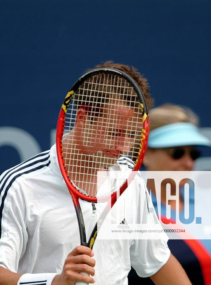 Philipp Kohlschreiber (Deutschland) enttäuscht Tennis Herren US-Open 2003, ATP-Tour, Grand Slam, Vdig Einzelbild Flushing Meadows, Meadow New York Enttäuschung,
