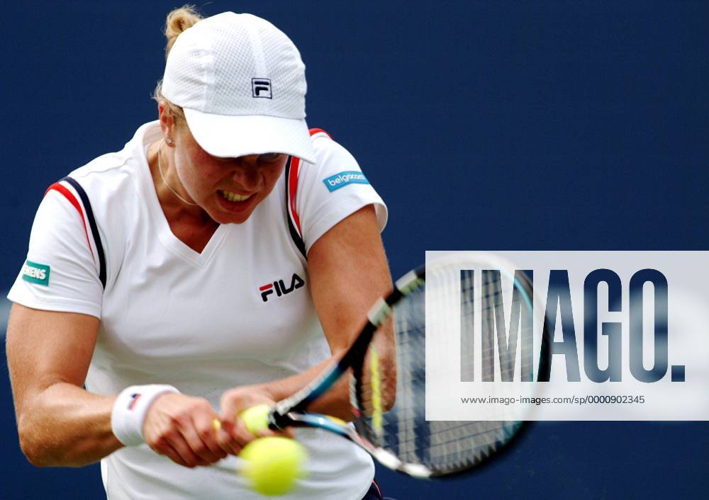 Kim Clijsters (Belgien) - beidhändige Rückhand Tennis Damen US-Open 2003, WTA-Tour, Grand Slam, Vdig Einzelbild Flushing Meadows, Meadow New York Dynamik,