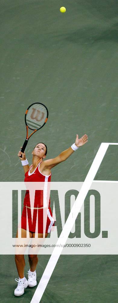 Lindsay Davenport (USA) - Aufschlag Tennis Damen US-Open 2003, WTA-Tour, Grand Slam, Hartplatz, Hardcourt, Hartplatztennis, Hartplatzturnier, Vdig Einzelbild Flushing Meadows, Meadow New York Dynamik,