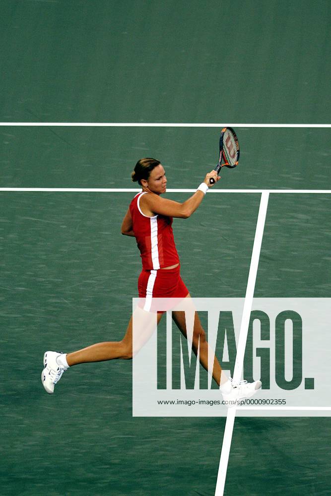 Lindsay Davenport (USA) - Vorhand im Halbfeld Tennis Damen US-Open 2003, WTA-Tour, Grand Slam, Hartplatz, Hardcourt, Hartplatztennis, Hartplatzturnier, Vdig Einzelbild Flushing Meadows, Meadow New York Dynamik,